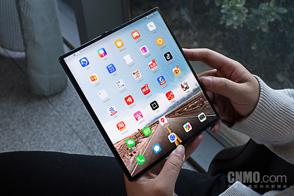 讓一部分人先看懂2023：折疊手機(jī)搶占C位 有幾分勝算