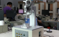 微克儀器研發(fā)出小型扭力試驗機