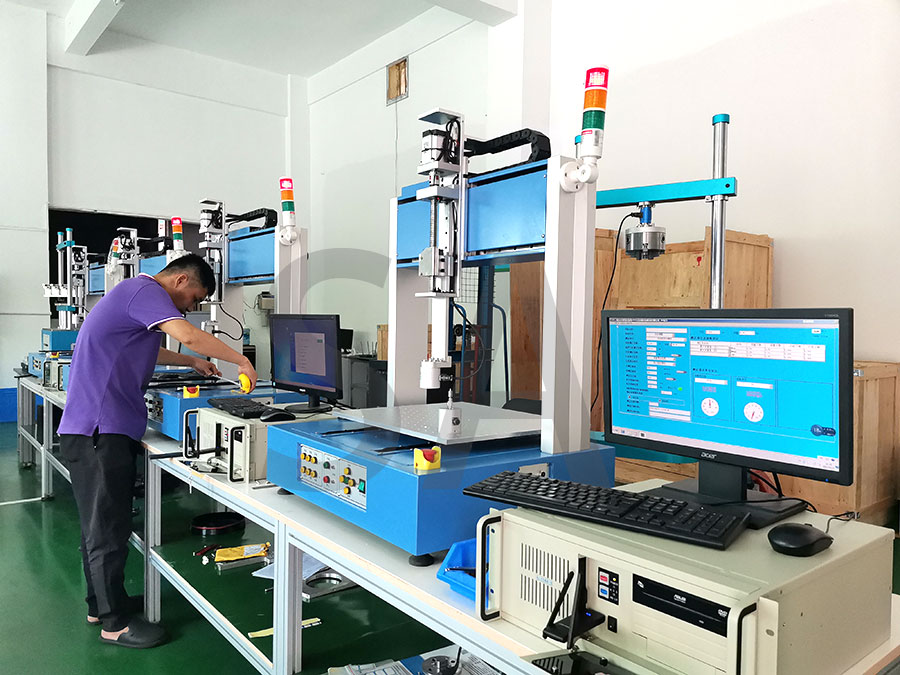 三軸荷重位移曲線試驗(yàn)機(jī)(圖1)