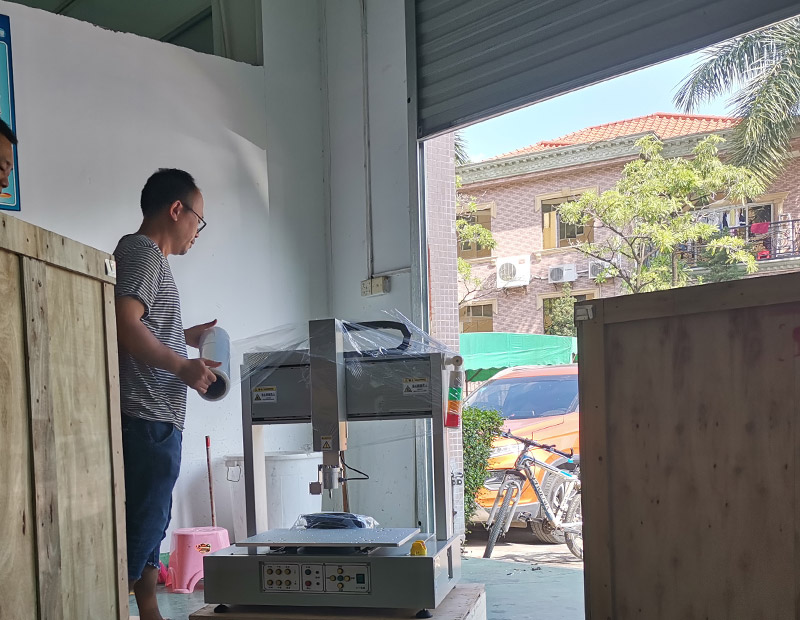 三軸荷重位移曲線測(cè)試機(jī)發(fā)往客戶試驗(yàn)室(圖2)